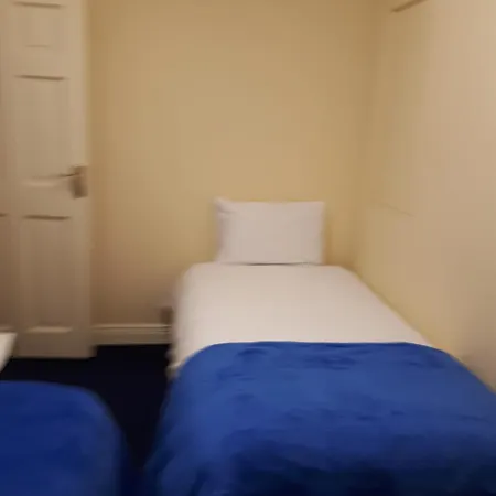 Puddenhill Hostel *